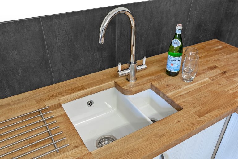 Tuscan ceramic sink