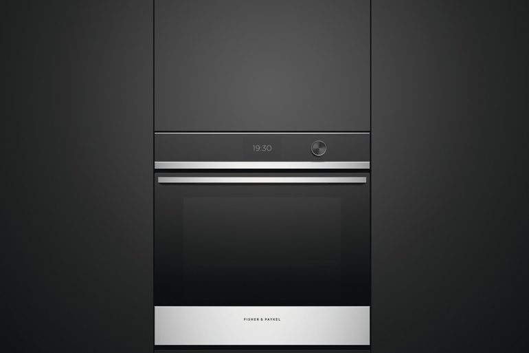 Touch screen oven