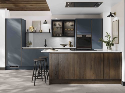 Howdens Hockley Textured Oak