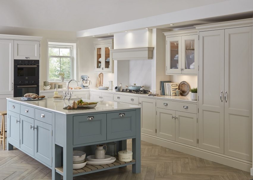Howdens Elmbridge Linen and Seafoam Kitchens Review
