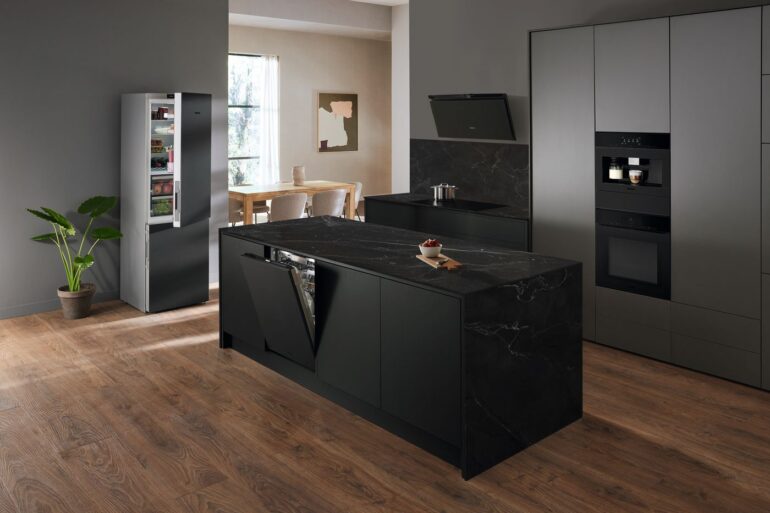 Miele Obsidian Matt Black