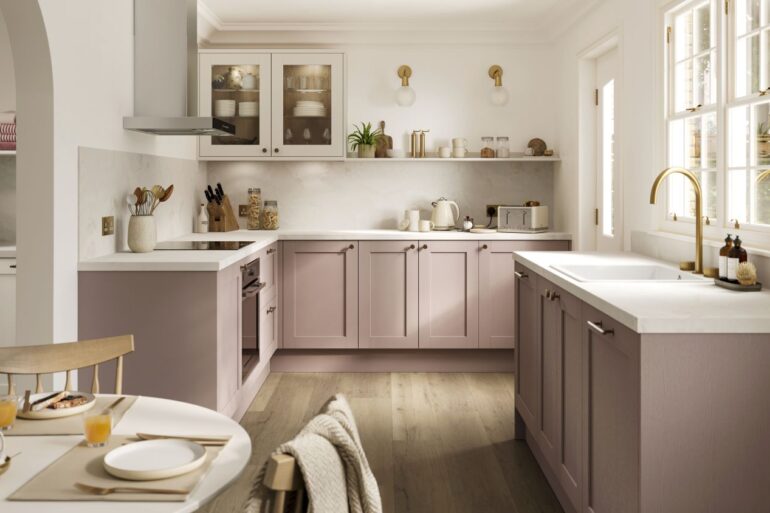 Kitchens-Review-Howdens-Halesworth_AntiqueRose