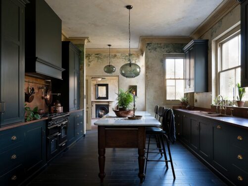 Kitchens-Revie-The-Classic-English-Kitchen-deVOL_The-Blackheath-Kitchen