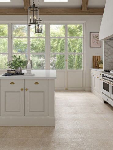 Kitchens-Review-ELMSHIRE_ALMOND.