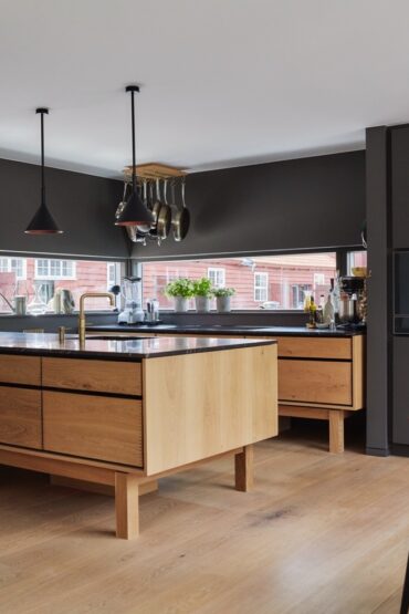 Kitchens-Review-Floating-House-Garde-Hvalsoe