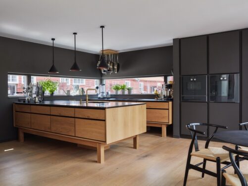 Kitchens-Review-Floating-House-Garde-Hvalsoe
