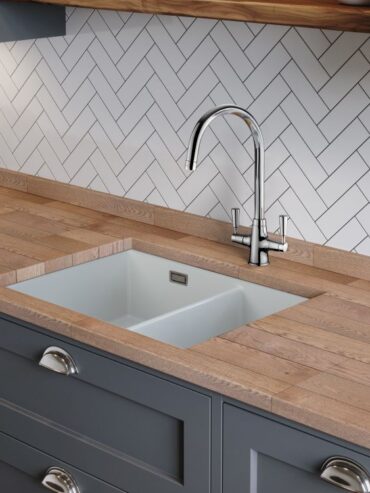 Kitchens-Review-Rangemaster-Chrome-Aquaclassic-Dual-Lever-Chrome_Rangemaster