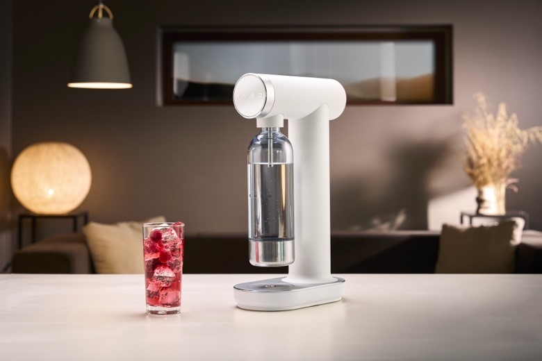 Kitchens-Review-SMEG-Soda-Maker.