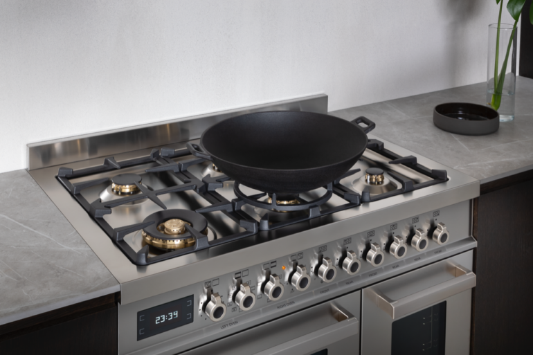 Kitchens-Review-Bertazonni-Waterline.