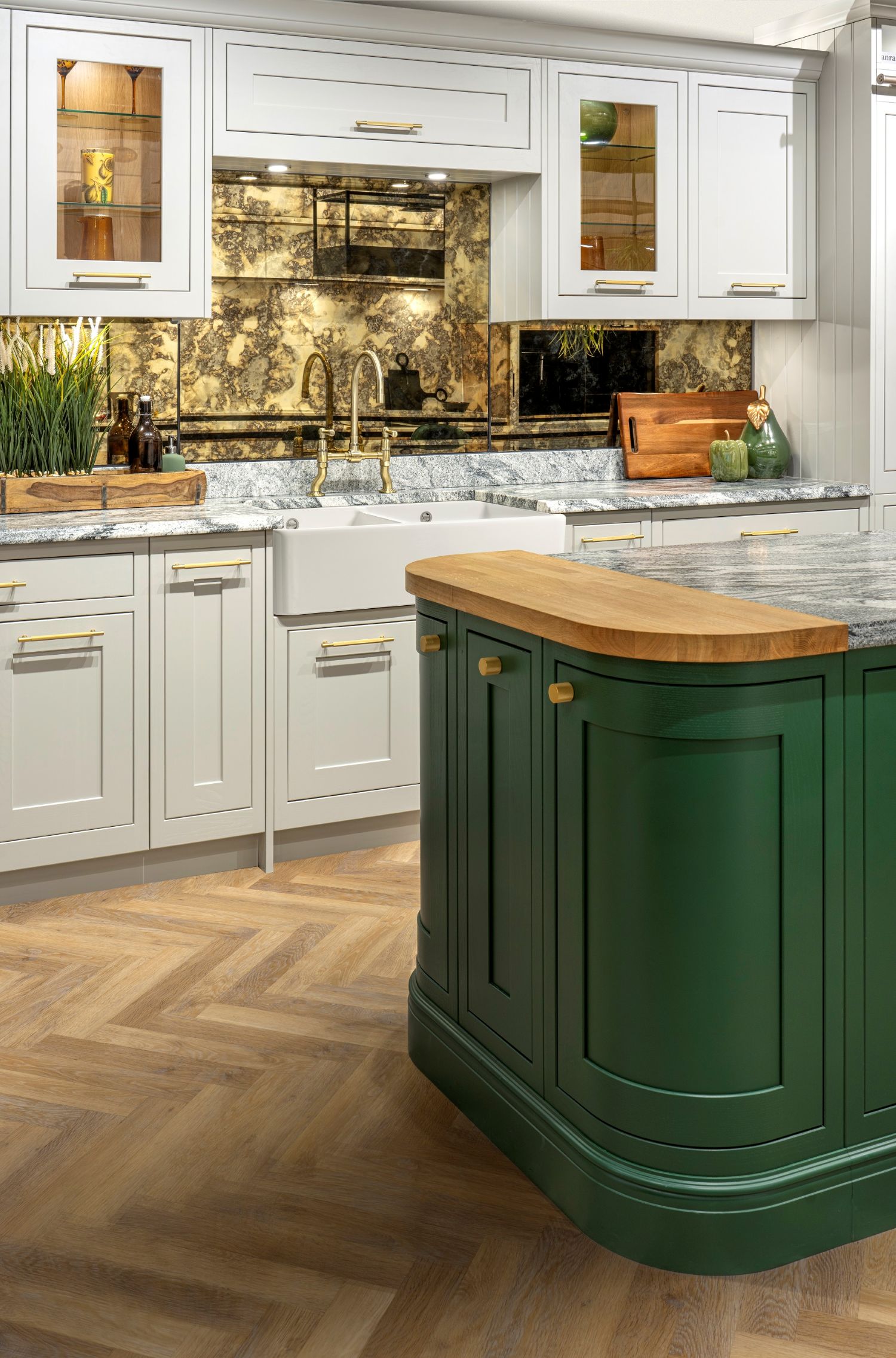Kitchens-Review-Caple-HAMILTON-farmhouse-sink-