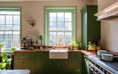 Kitchens-Review-Wonky-Mews-House-Real Shaker Kitchen-deVOL
