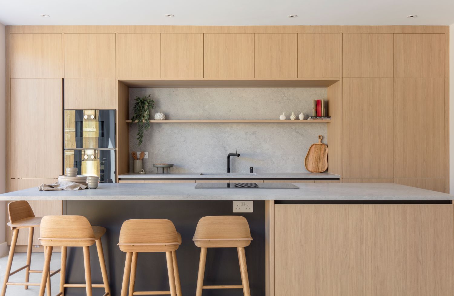 Kitchens-Review-Houzz-2025-Home-Design-Trends-Report-Randa