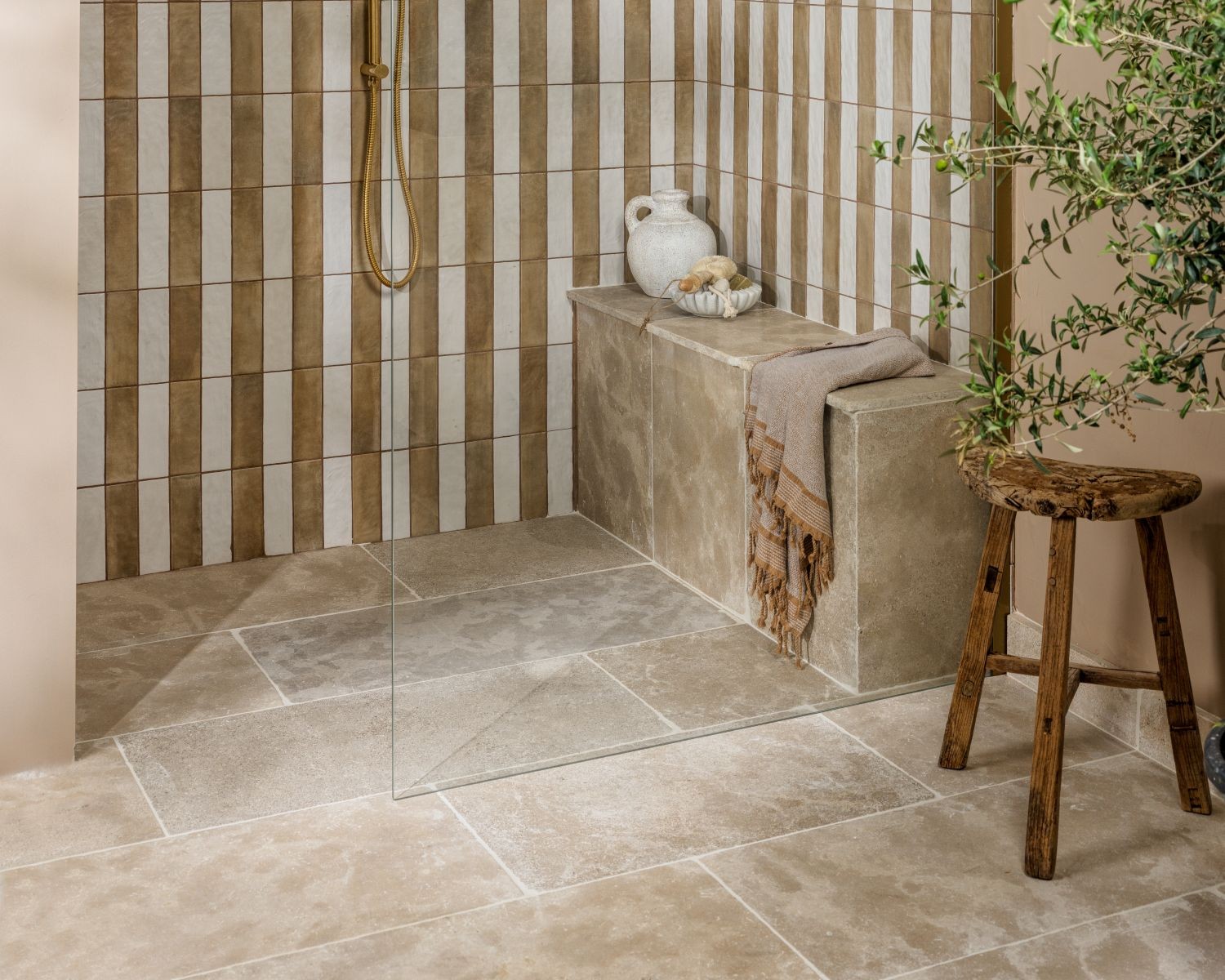 Kitchens-Review-Ca-Pietra-Design-Awards-Oasis-Veloute-Tan