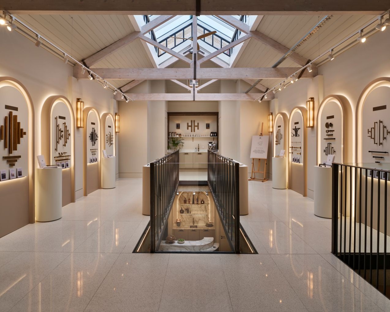 Kitchens-Review-Hendel-Hendel-Experience-Center-London