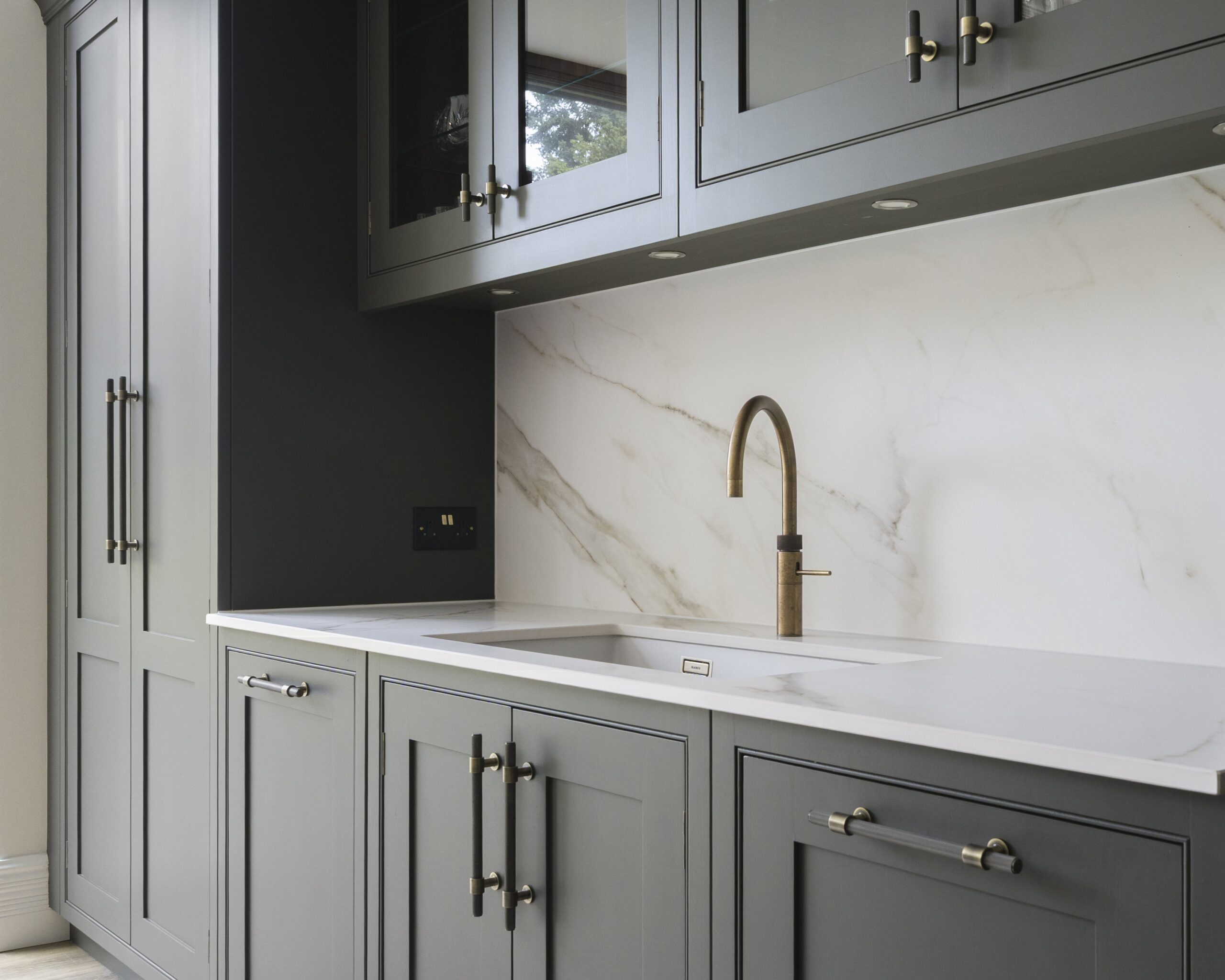 Et Lorem Bespoke Kitchen with Hendel & Hendel