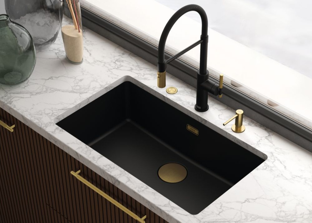 Franke’s Maris Stripes Tap with Gold details and matching accessories hi res
