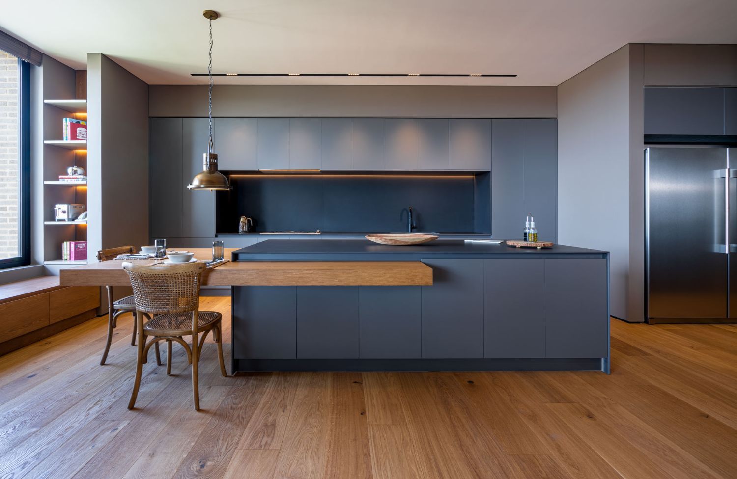 Soft-Black-CRL Stone