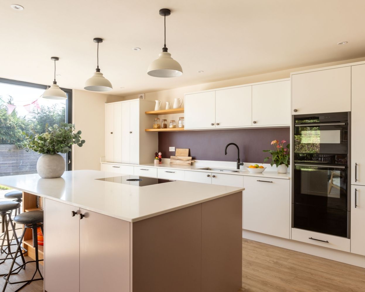 Ultra-White-Credit-_Kitchens-Bespoke_-The-Light-Room